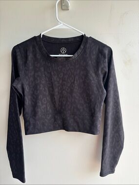 Move Theory Black Leopard-Print Long Sleeve Crop Top Size S